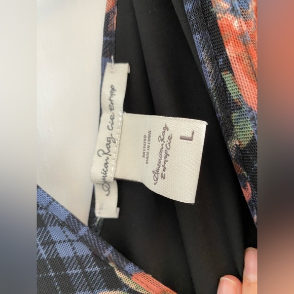 American rags size large - Picture 2 of 3